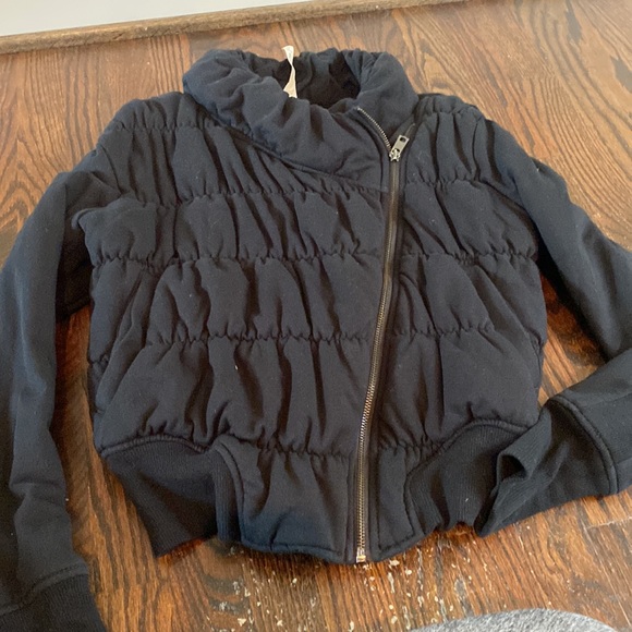 Lulu lemon bomber puffy jacket - Picture 2 of 2